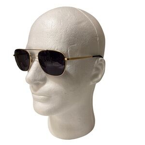 Randolph Aviator sunglasses,its association with military pilots,